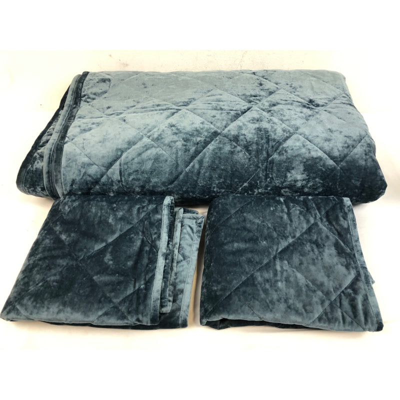 Beaute Living Diamond Velvet 3 Piece Quilt Set, King, Blue