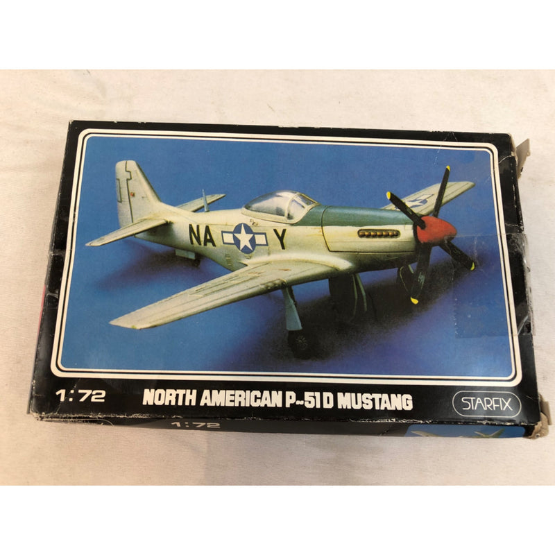 Starfix North American P-51D Mustang 1:72 Scale Plastic Model Kit