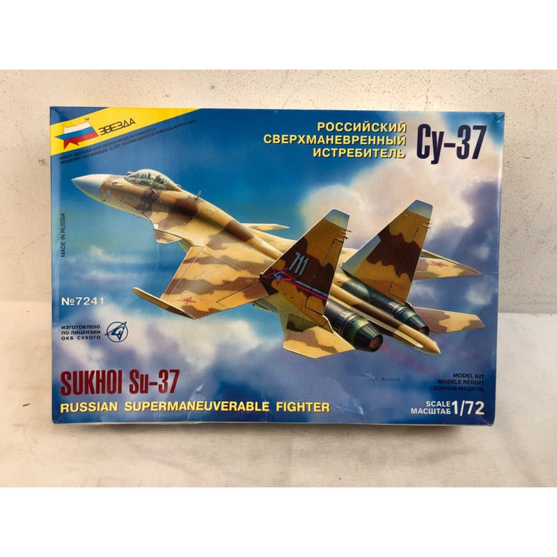 Zvezda Cy-37 Sukhoi Su-37 Russian Supermaneuverable Fighter 1:72 Model Kit