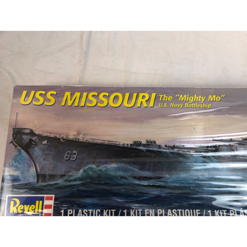 Revell USS Missouri The Might Mo Navy Battleship 85-0301 Plastic Model Kit 1:535